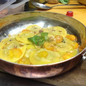 ravioli di mascarpone di bufala al pomo d oro giallo